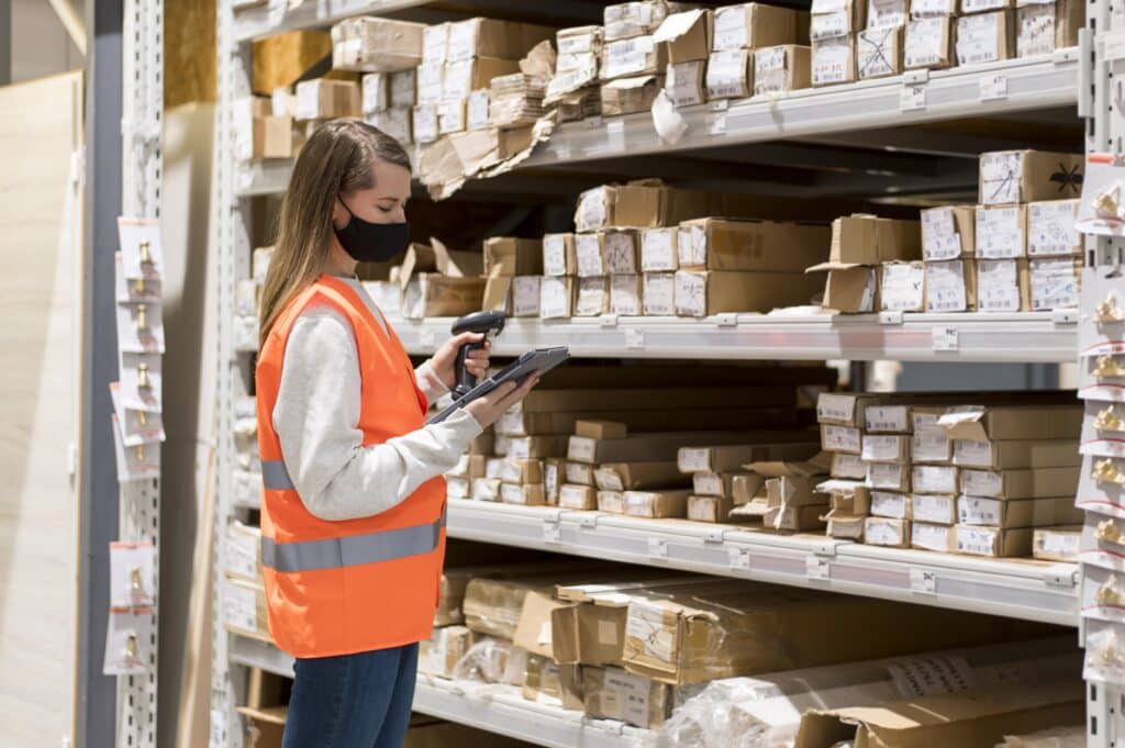 how to reduce warehouse costs in USA